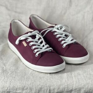 Ecco Women's Sz 10 Extra Width Sneaker Purple Red Leather